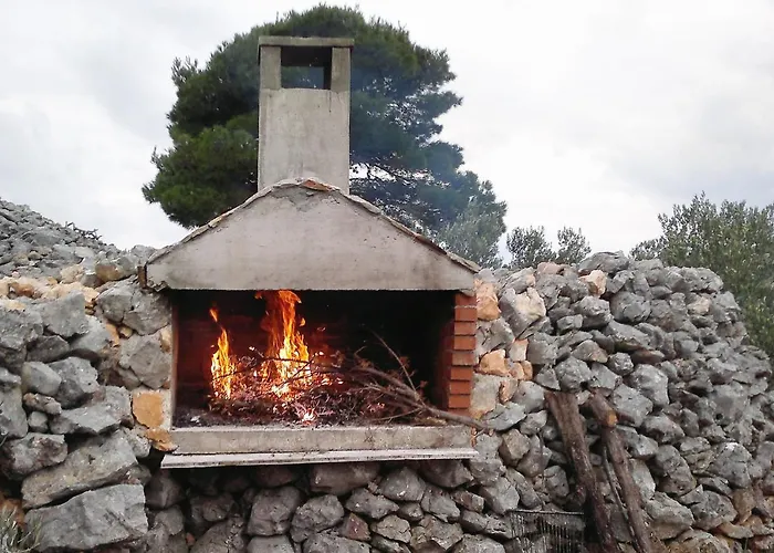 Casa de Férias Secluded House Nevidjane, Pasman - 8529 Neviđane